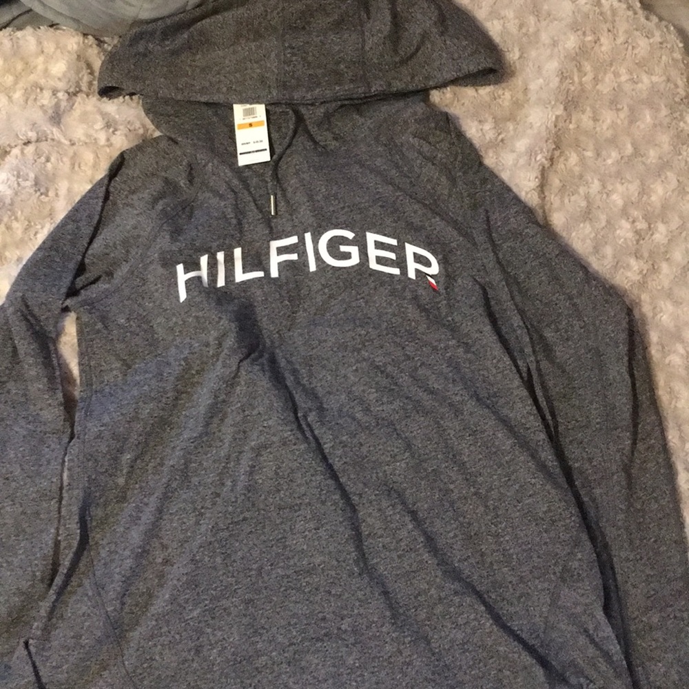Grey Tommy Hilfiger hoodie